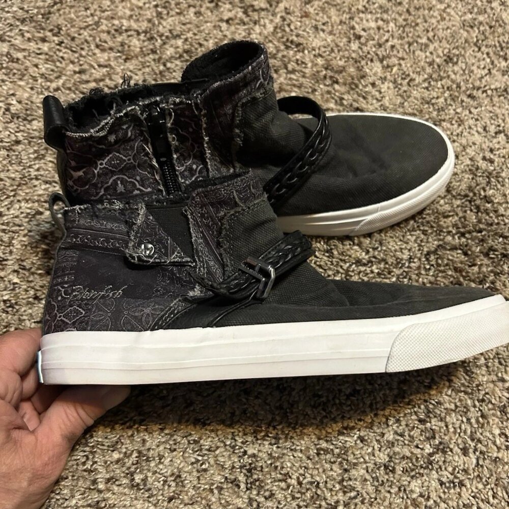 blowfish malibu sneakers Woman’s Size 7